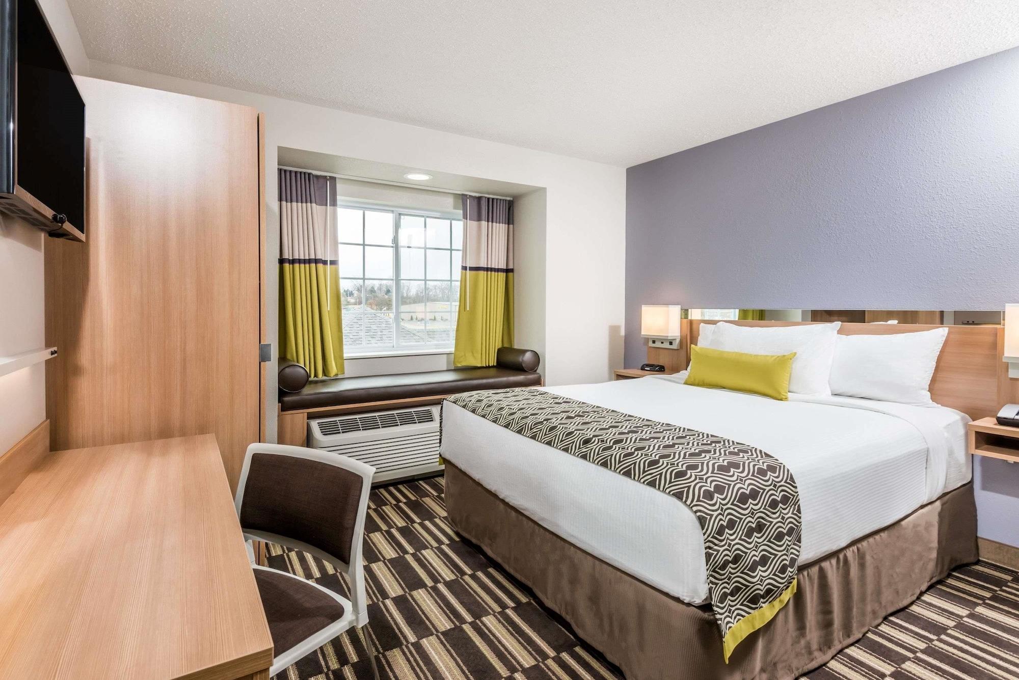 Microtel Inn & Suites By Wyndham Beaver Falls Екстер'єр фото