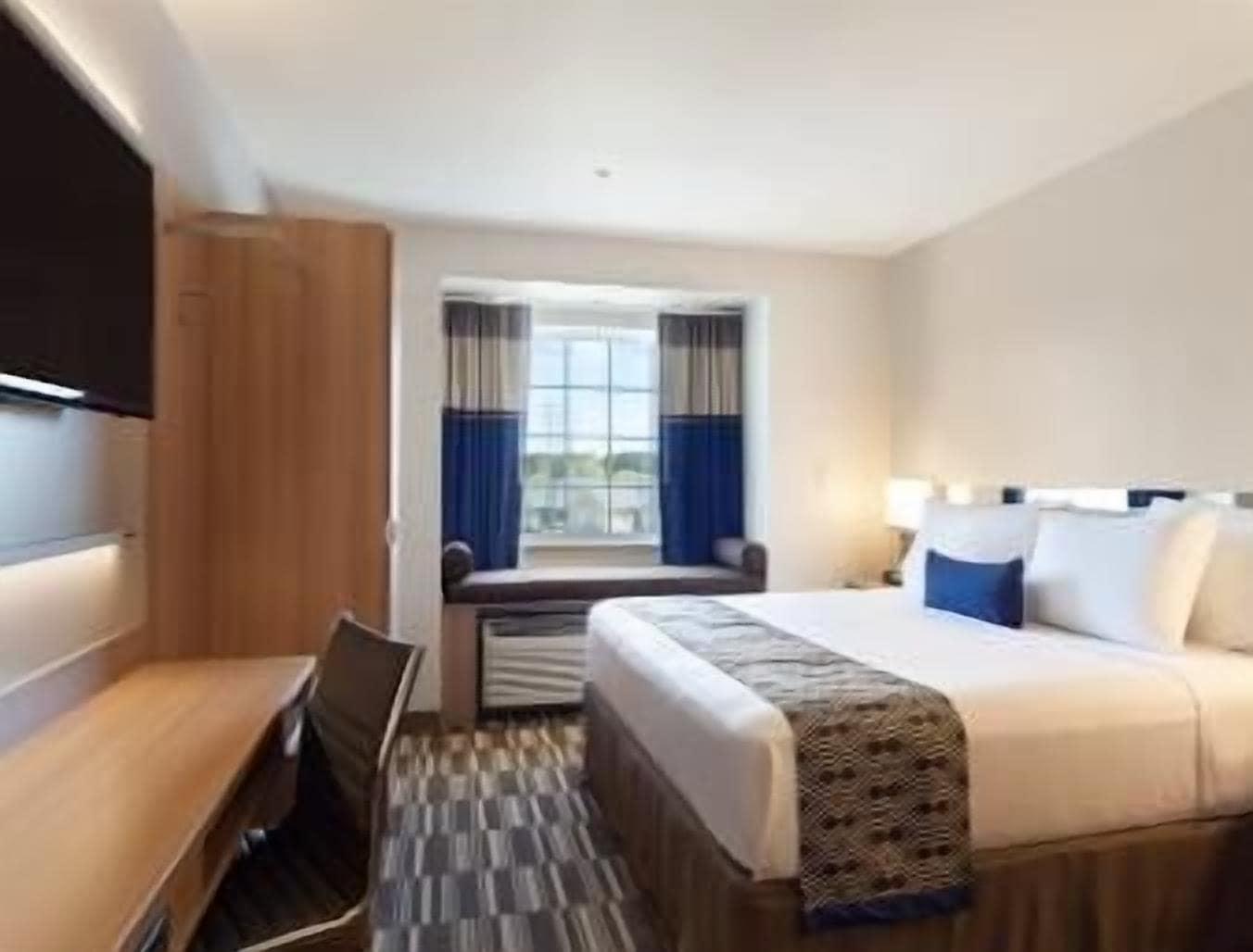Microtel Inn & Suites By Wyndham Beaver Falls Екстер'єр фото